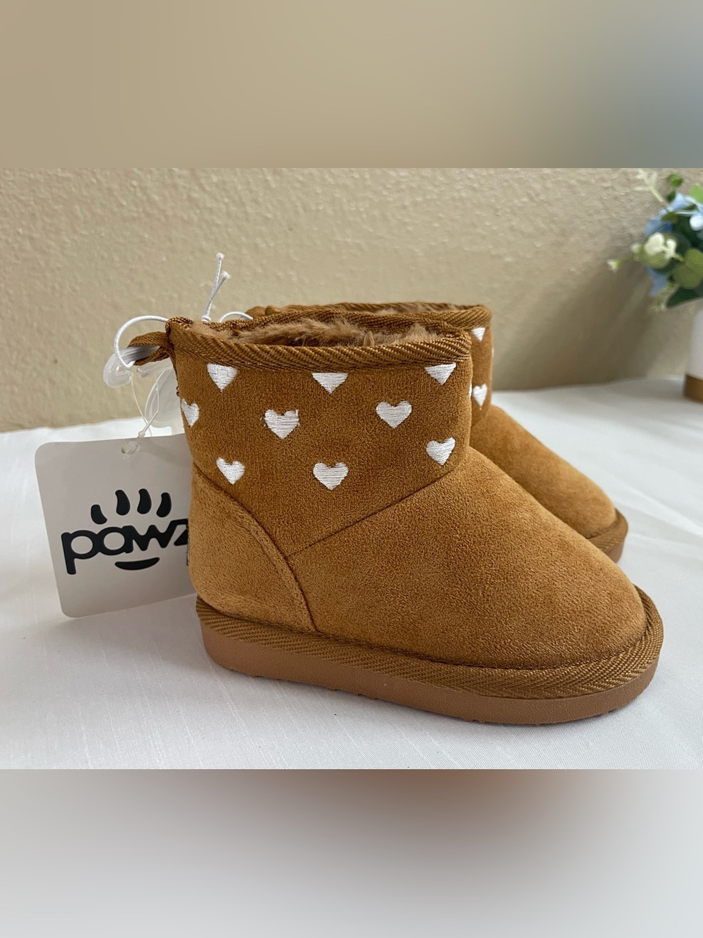 PAWZ Toddler Girls Size 5 Chestnut Brown Faux Fur Booties with Hearts